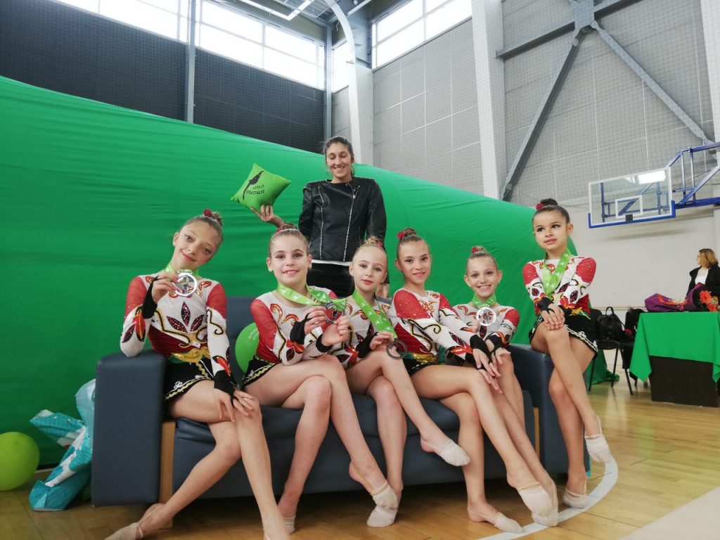 Шампионки в ансамблите на „Симона къп“ 2019